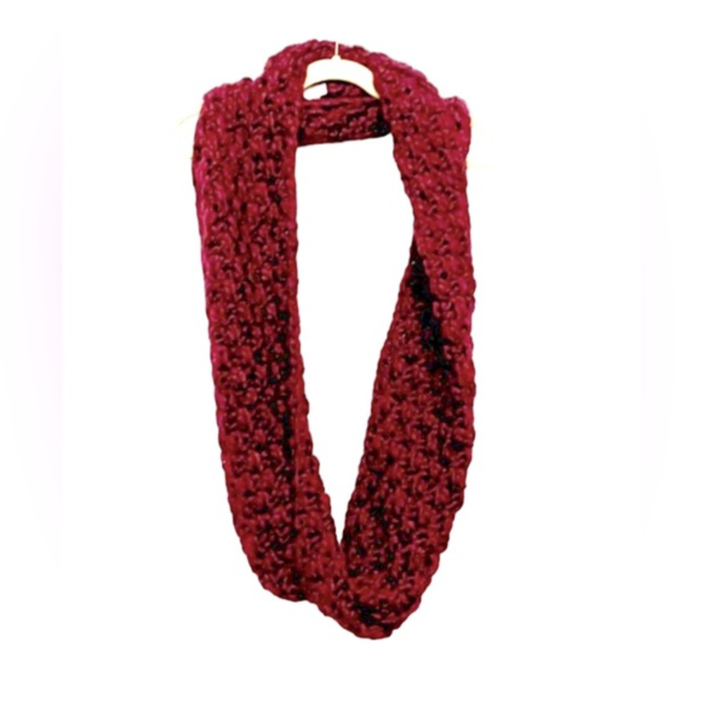 Old navy maroon infinity scarf NWT crocheted measurements‎ in pic (W-005)
